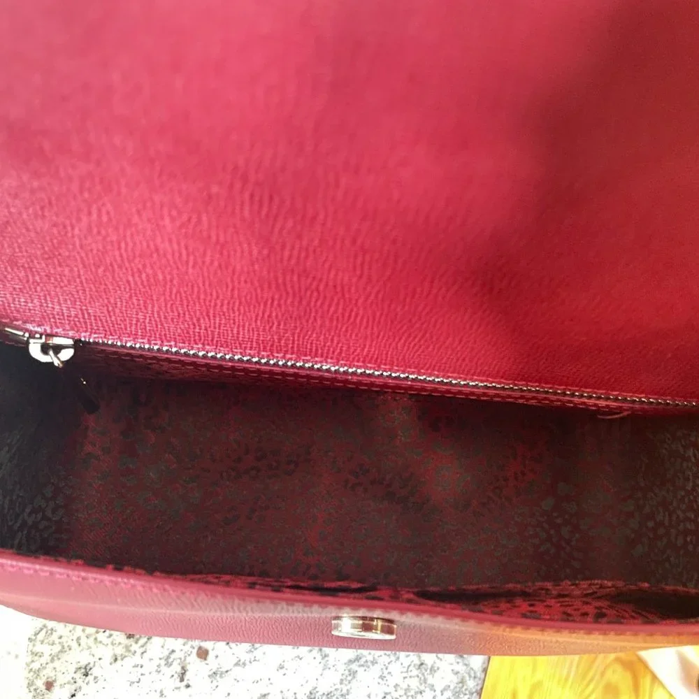 Burgundy Game On Leather Crossbody Bag from Longchamp - Picture 6 of 7